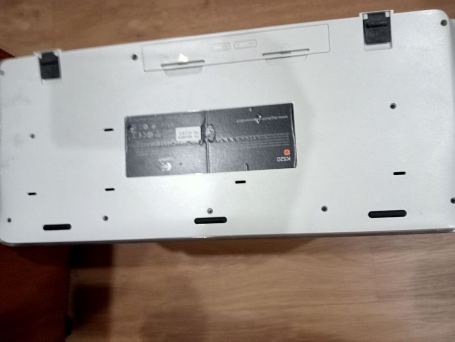 PC culona da Samsung com monitor e teclado