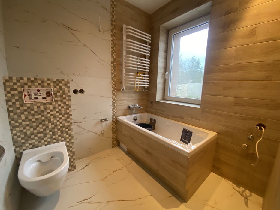 kafelkowanie-remonty łazieneki-odpływy liniowe