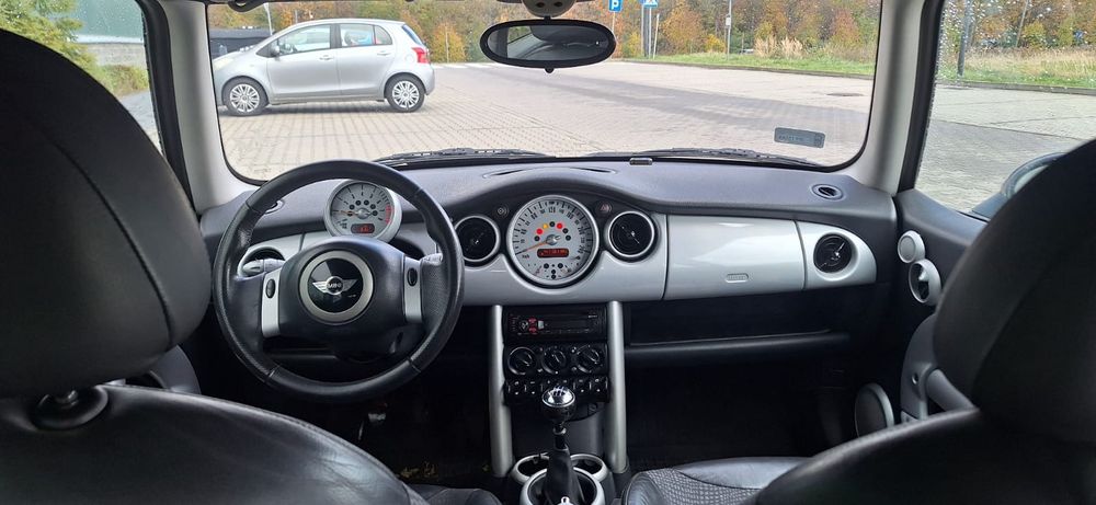 Mini Cooper 1.6 116km