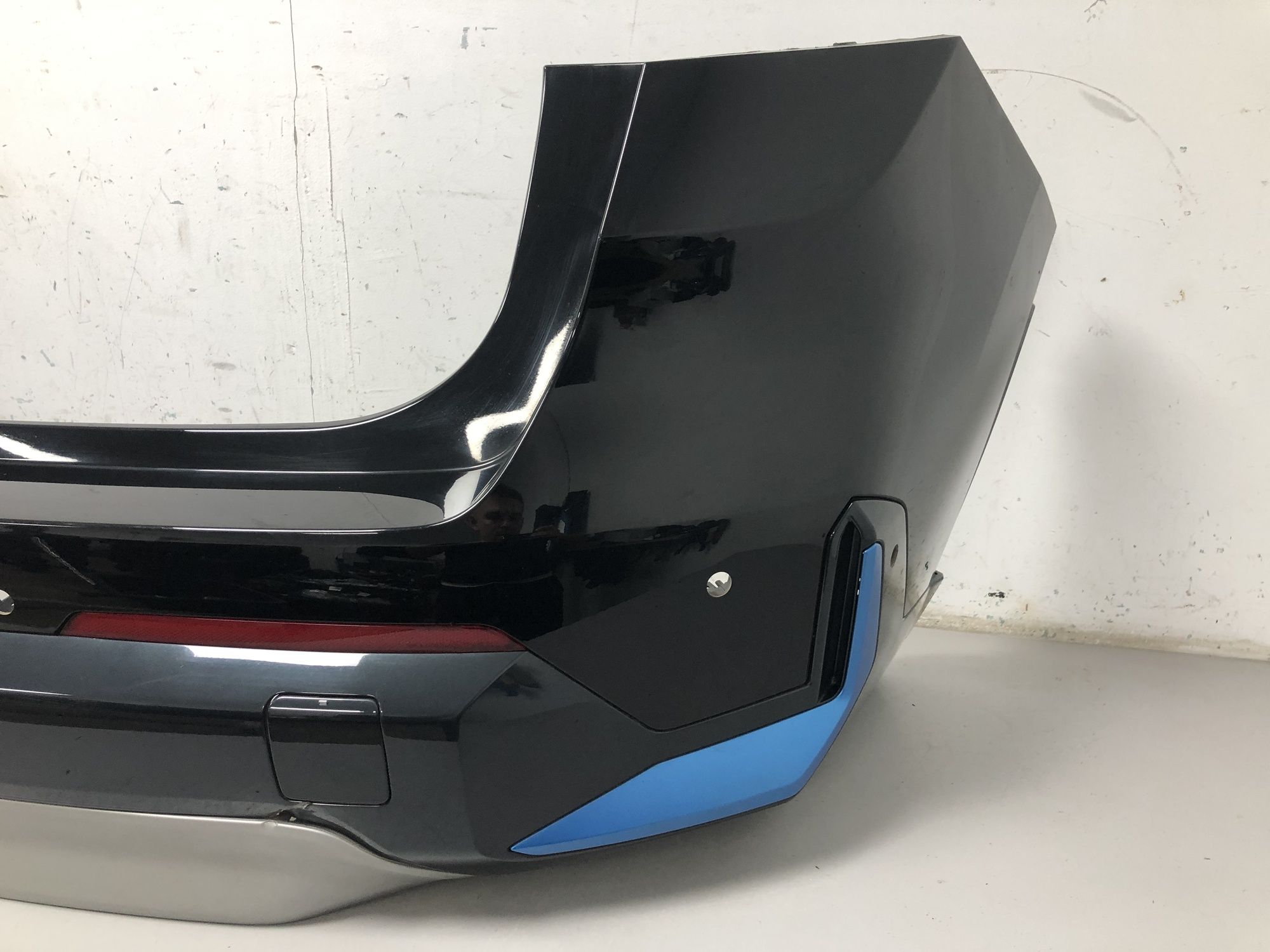 Задній бампер BMW iX1 U11 колір 668 2022-