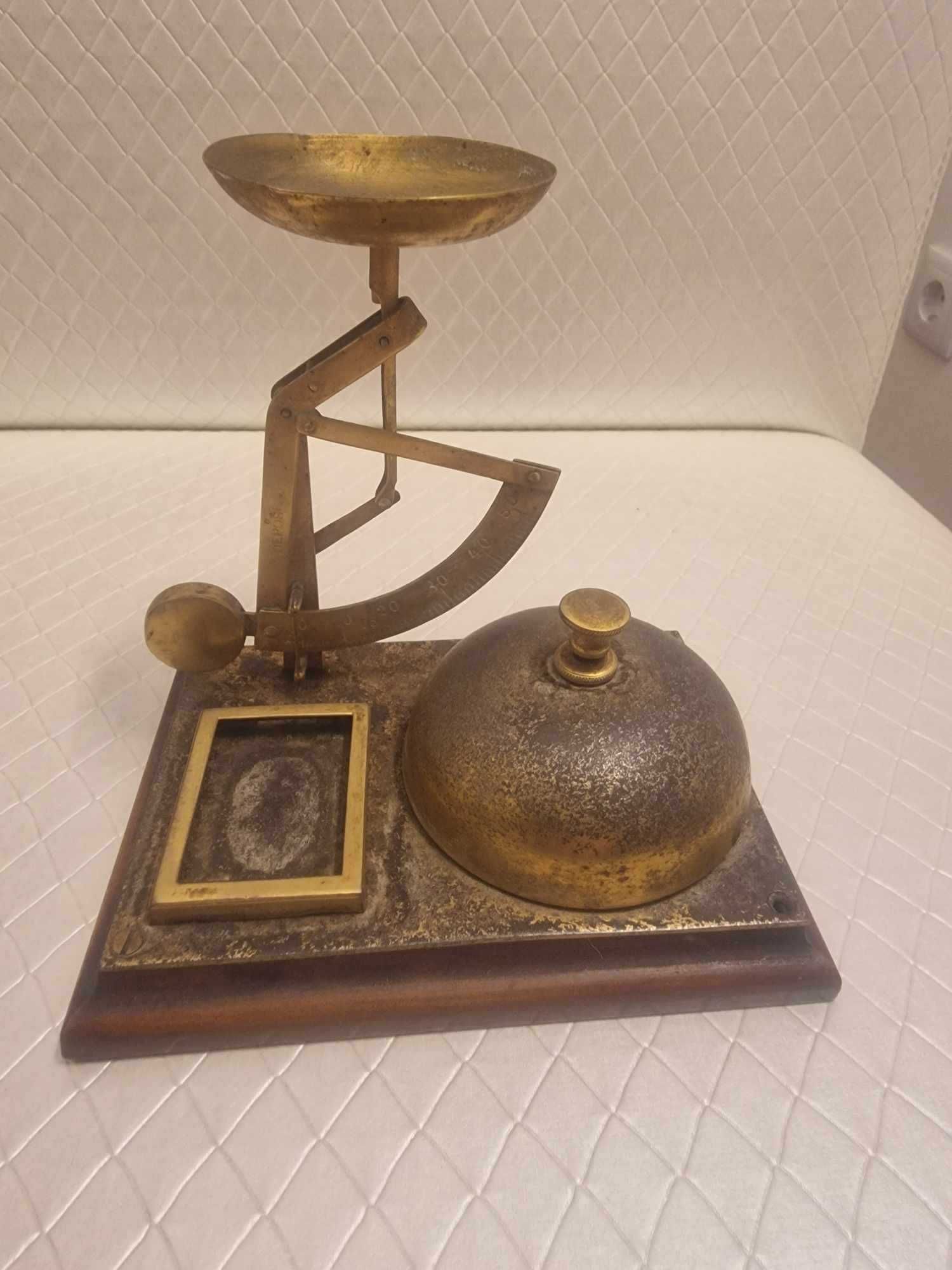 Balança Vintage Dourada