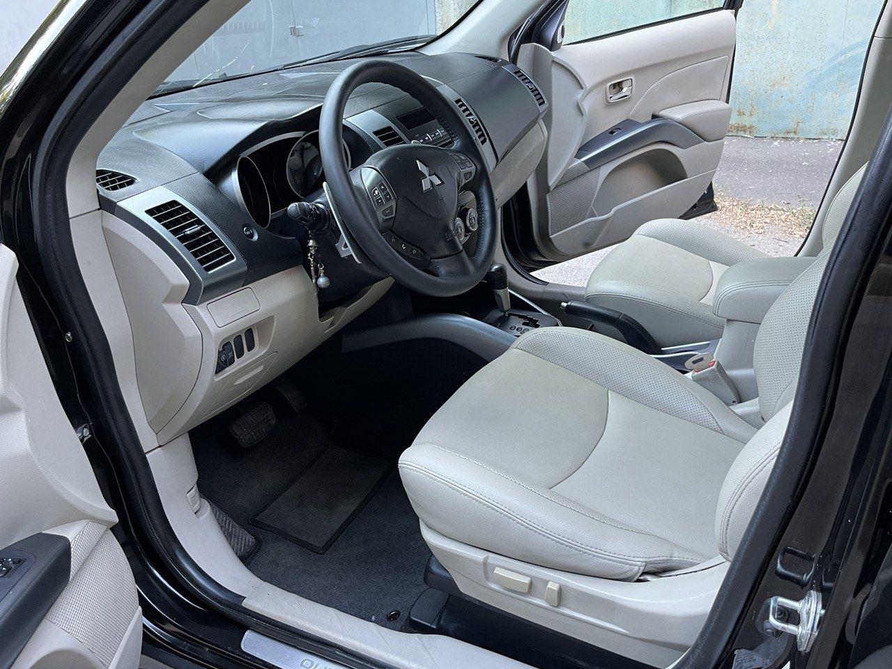 Mitsubishi Outlander XL 4WD