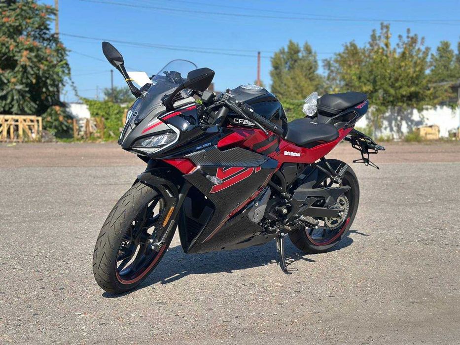 Мотоцикл CFMOTO 250SR LITE