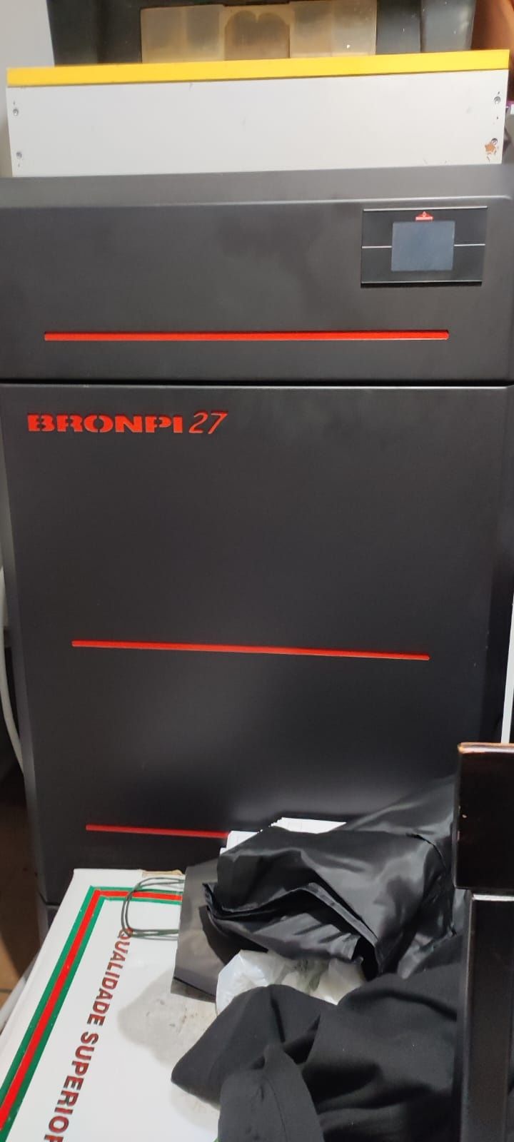 Caldeira a pellets Bronpi 27 KW