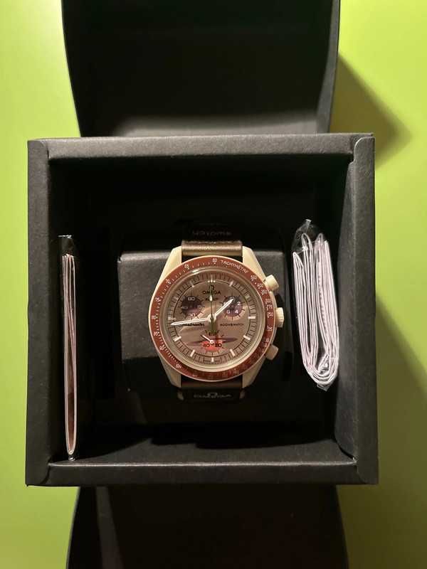 Omega x Swatch SO33T100 Saturn – Pierścienie Kosmosu
