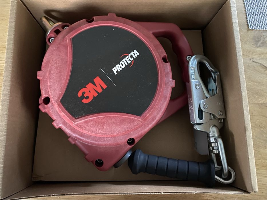 Urzadzenie samohamowne 3m protecta  10m