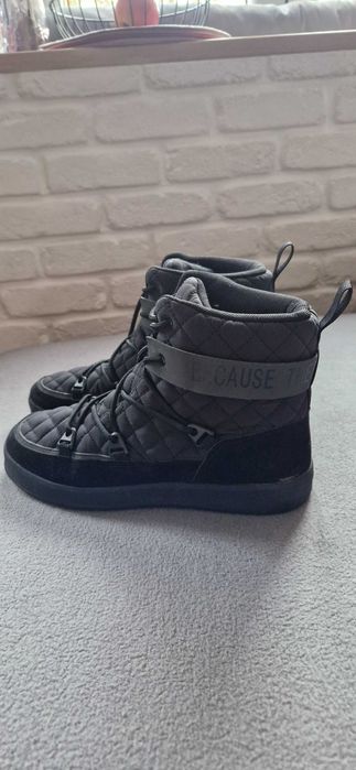 Buty botki hiszpańskiej marki,  zimowe,  Ecoalf rozm.38 raz założone