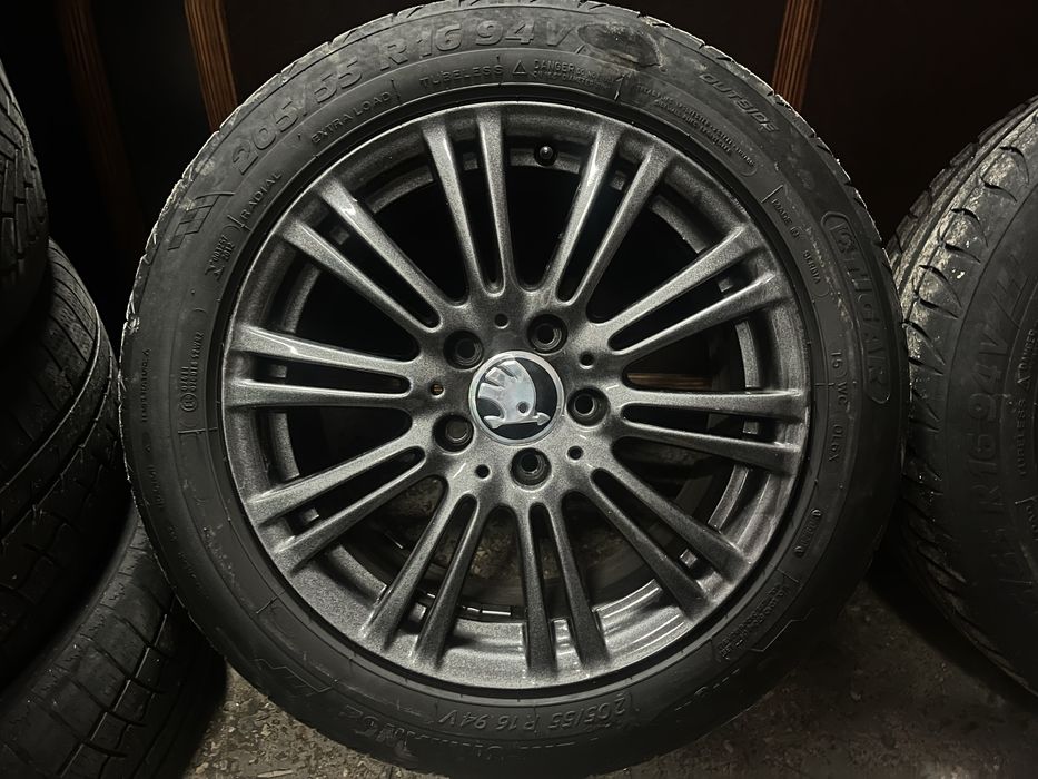 Диски 5х112 r16 7.5j гума 205/55/16 tigar