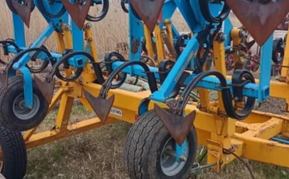 Культиватор КП-6, МАКСИМ, трьохрядний з гребінкою, АГРОТЕХ, 2015 р,в