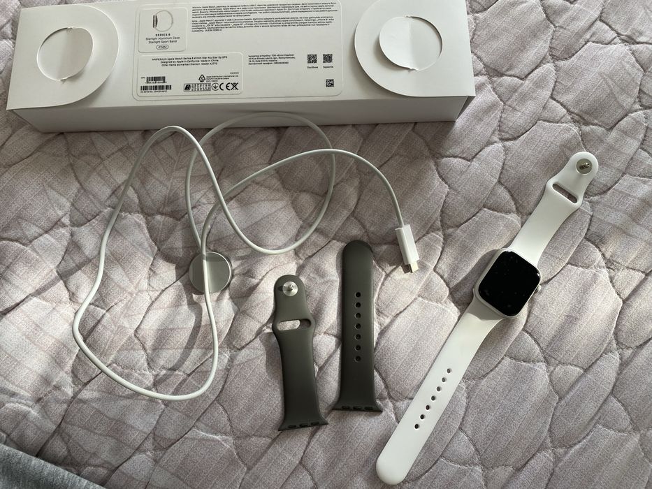 Продам apple watch 8 41mm як нові