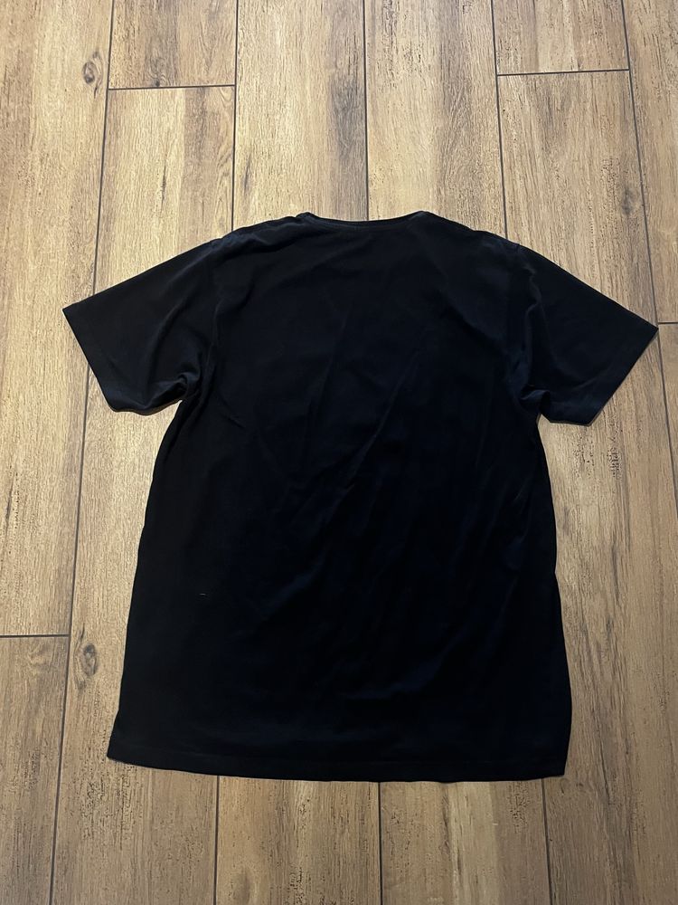Koszulka T-shirt z krótkim rękawem czarny z nadrukiem