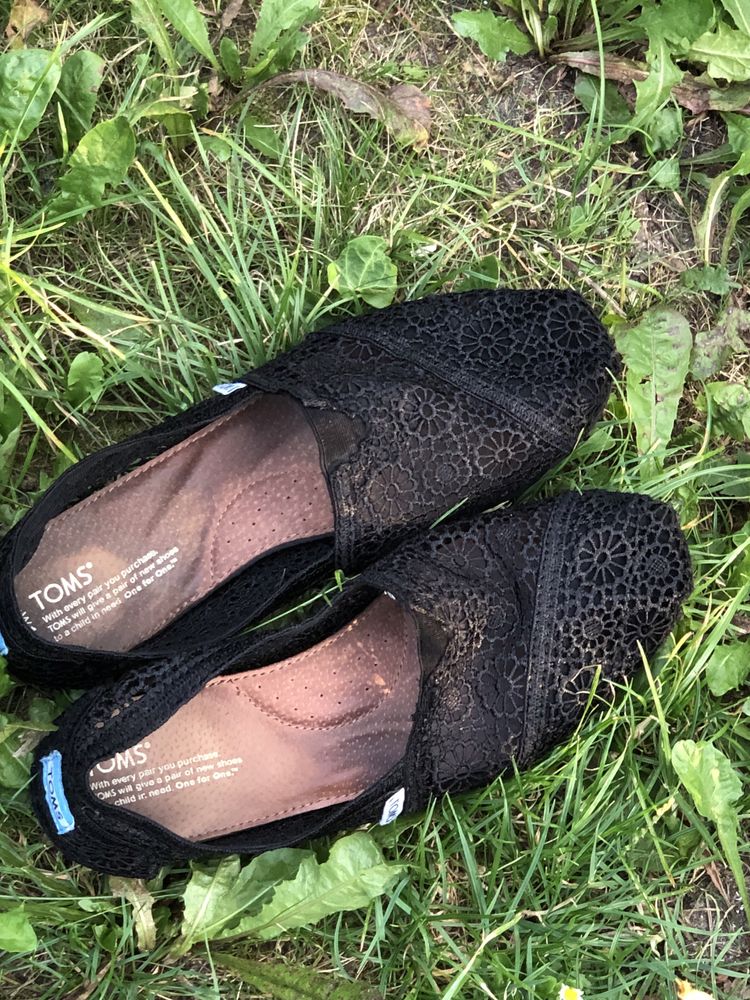 TOMs  czaene azurowe 41