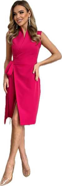 Wiązana sukienka w kolorze fuksji,stojka,rozmiar 46