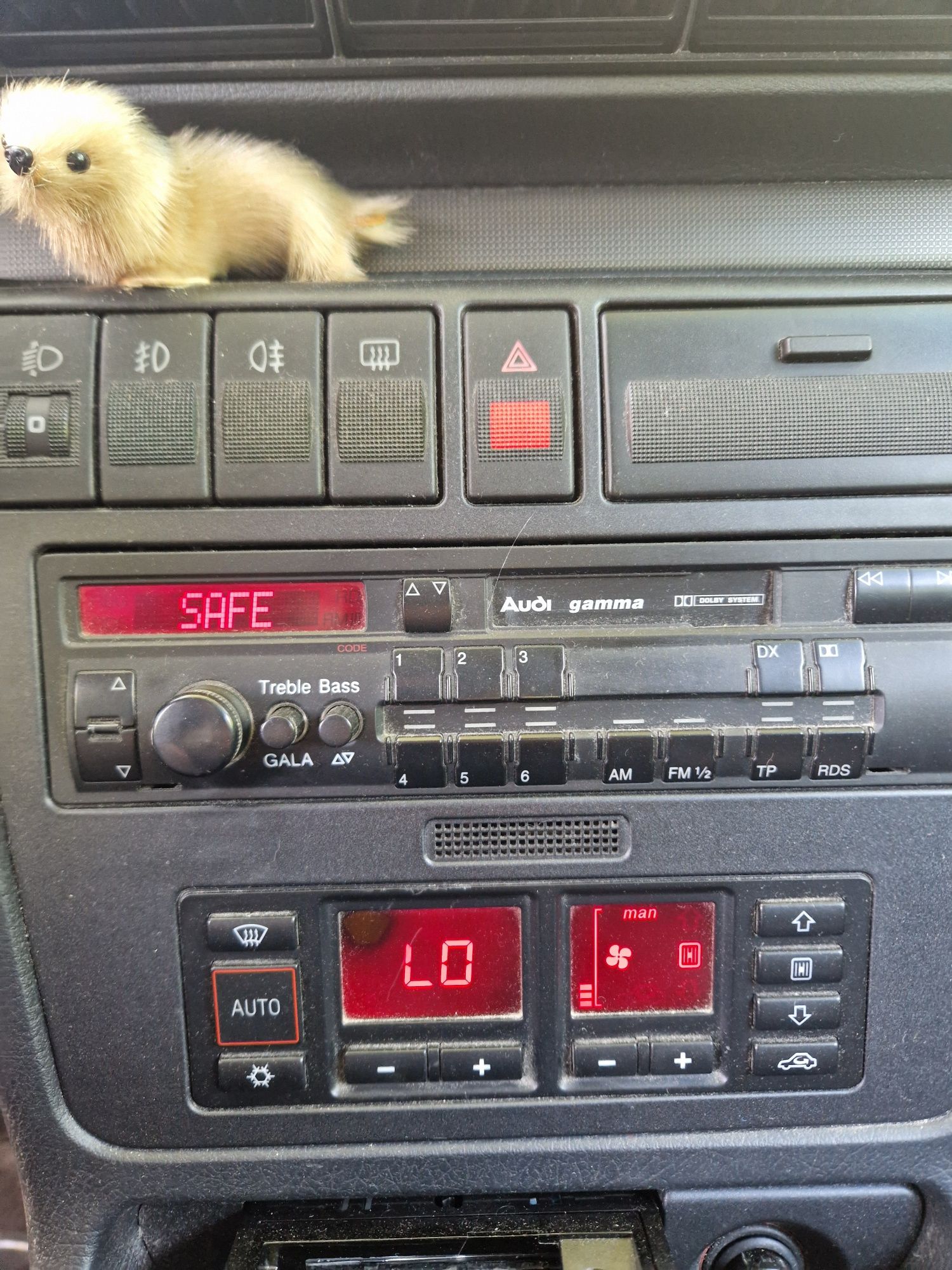 Radio audi a4 b5 audi gamma 4d0.035.186