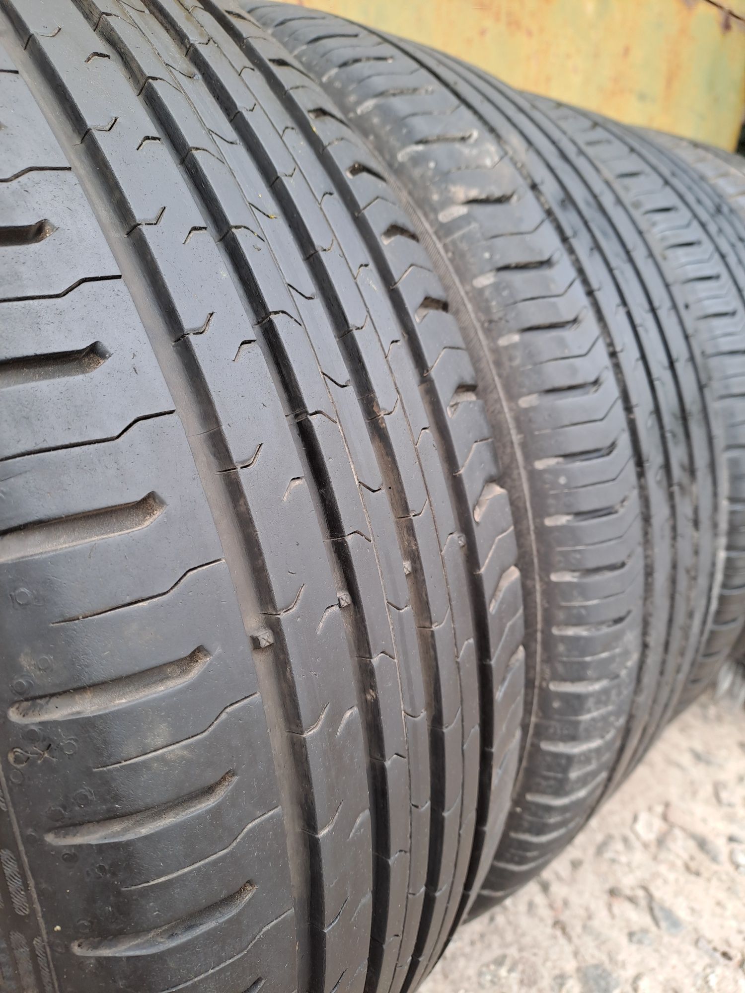 Літня гума continental  205/55 r16