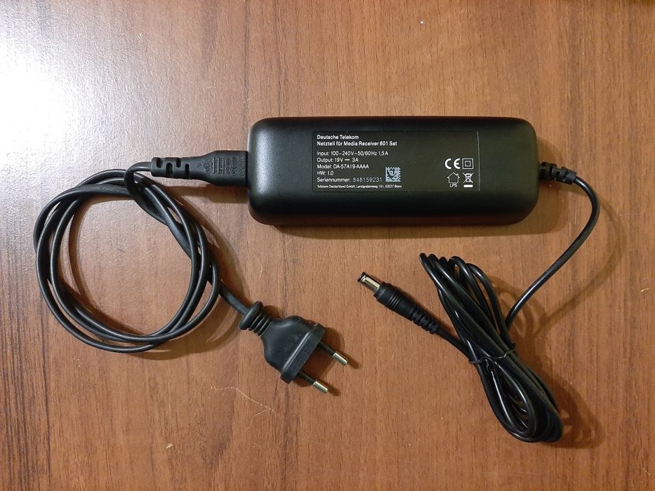 Якісна зарядка 19v 3A, блок живлення 19v 3A.