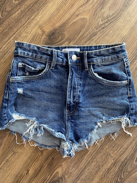 Шорти Zara короткі розмір 34 xs-s