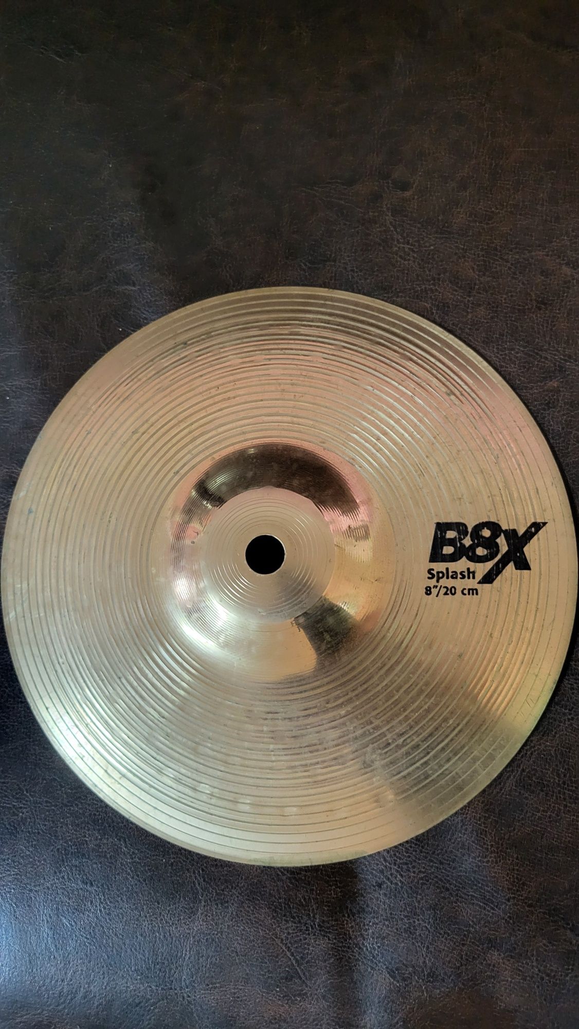 Conjunto 3 pratos bateria Paiste e Sabian em estado novo