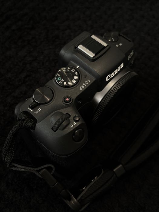 Canon RP + RF 50mm F1.8 + 2 Baterias