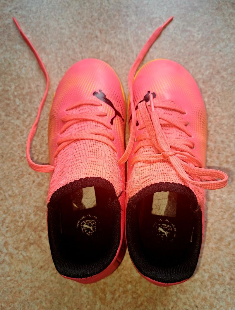 Adidasy, halówki,Puma Future 7 Play IT Jr.roz 32

Rozm