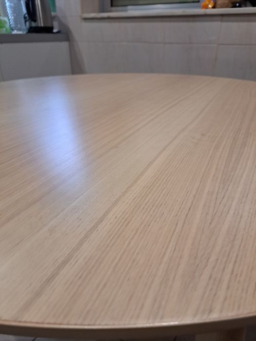 Mesa de cozinha  - como nova -