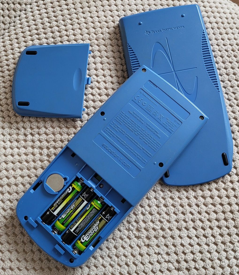 Графічний інженерний калькулятор Texas Instruments TI-82 STATS