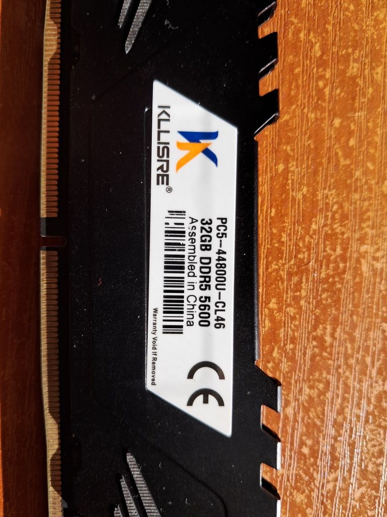 Продам процесор intel core i5 7700 xeon e3 1225v6 та DDR5 32gb Kllisre