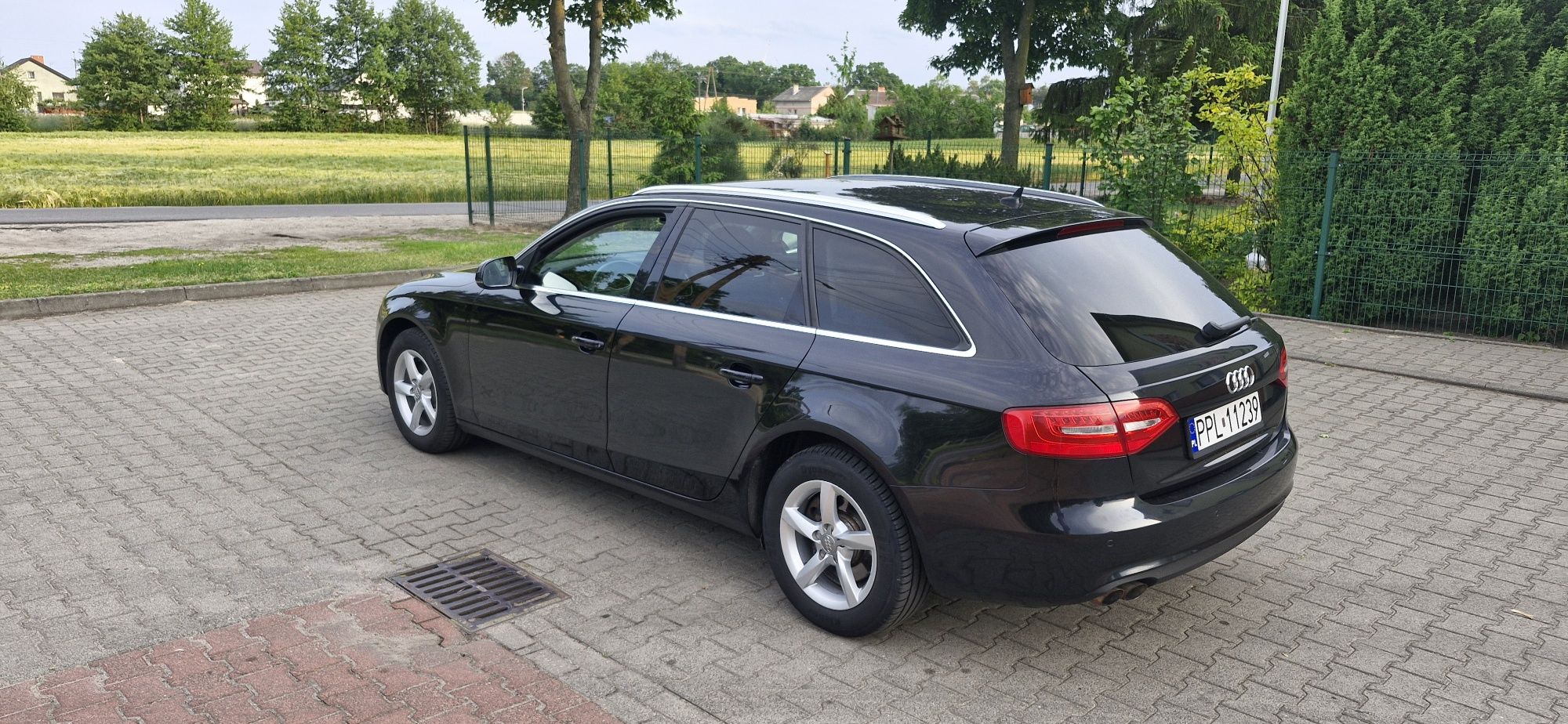 Sprzedam Audi A4 b8 2.0 tdi 2013 rok