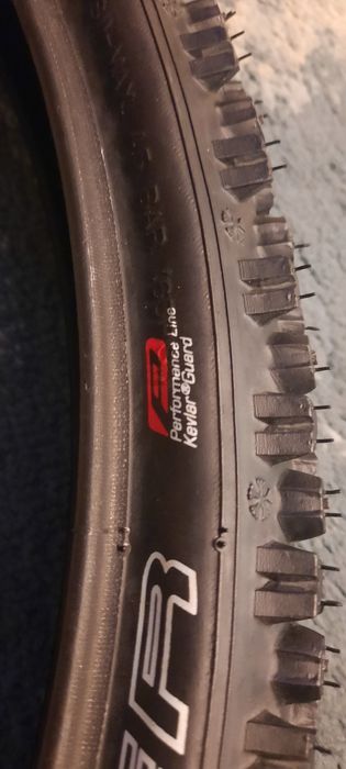 Opony zimowe schwalbe ice spiker 26x2,1