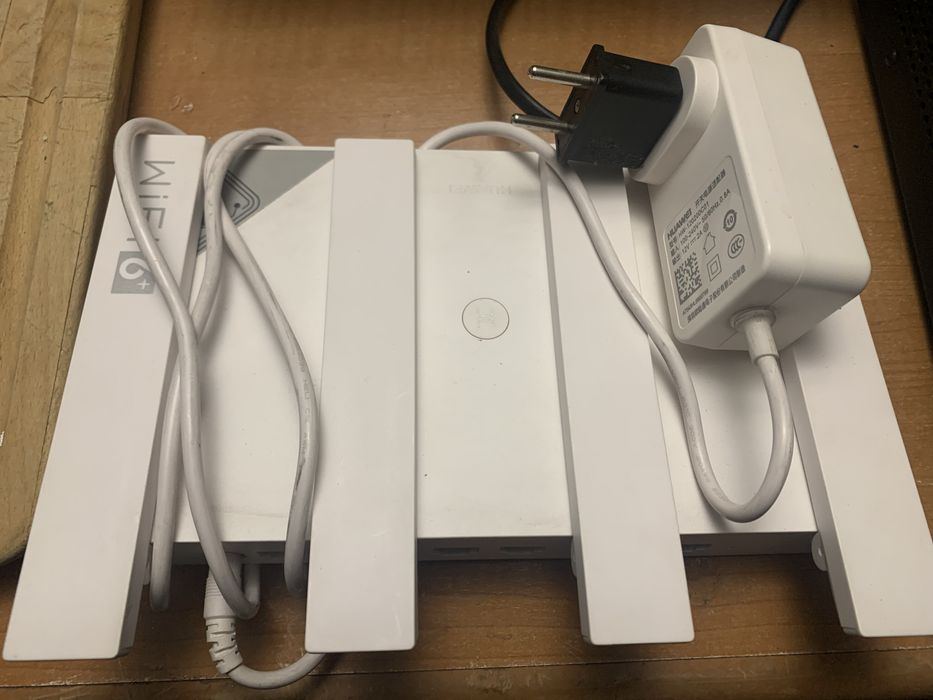 Router Hawai como novo