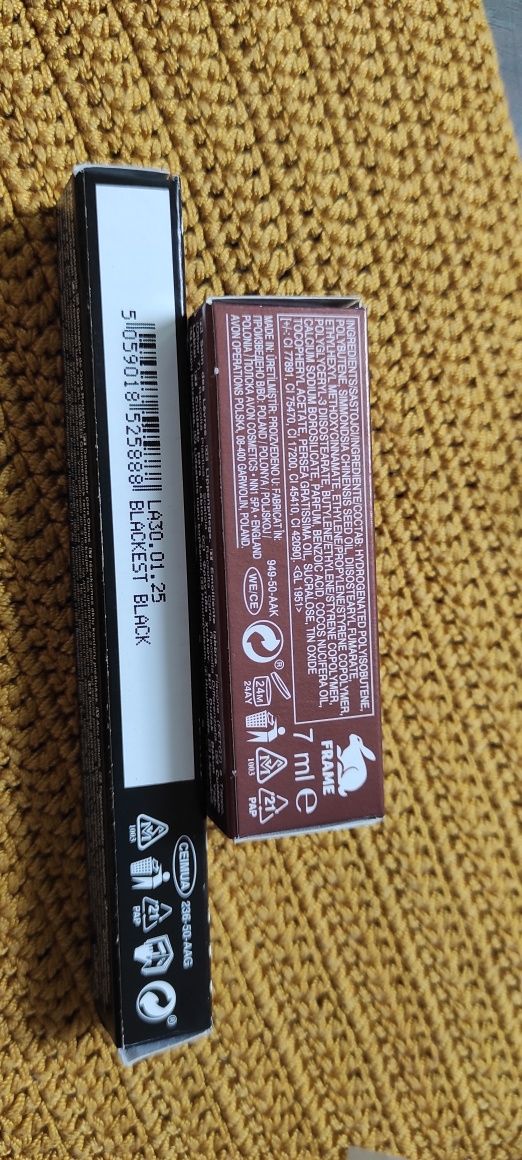 Zestaw konturówka+ olejek do ust Avon