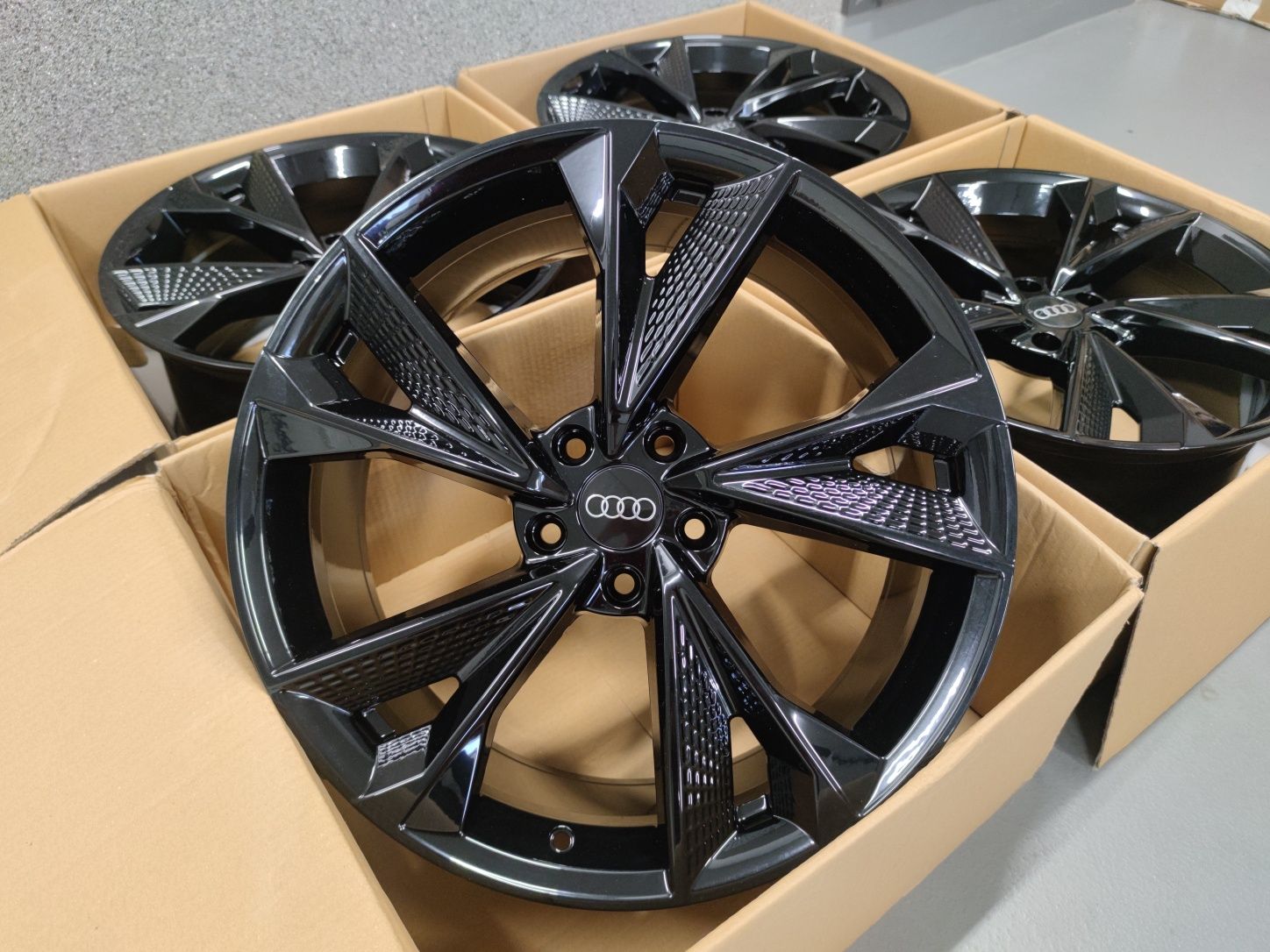 Komplet felg Audi Volkswagen 19" 5x112