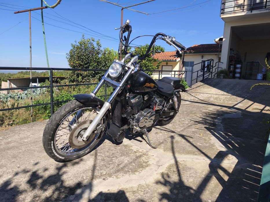 Honda Shadow black widow VT750