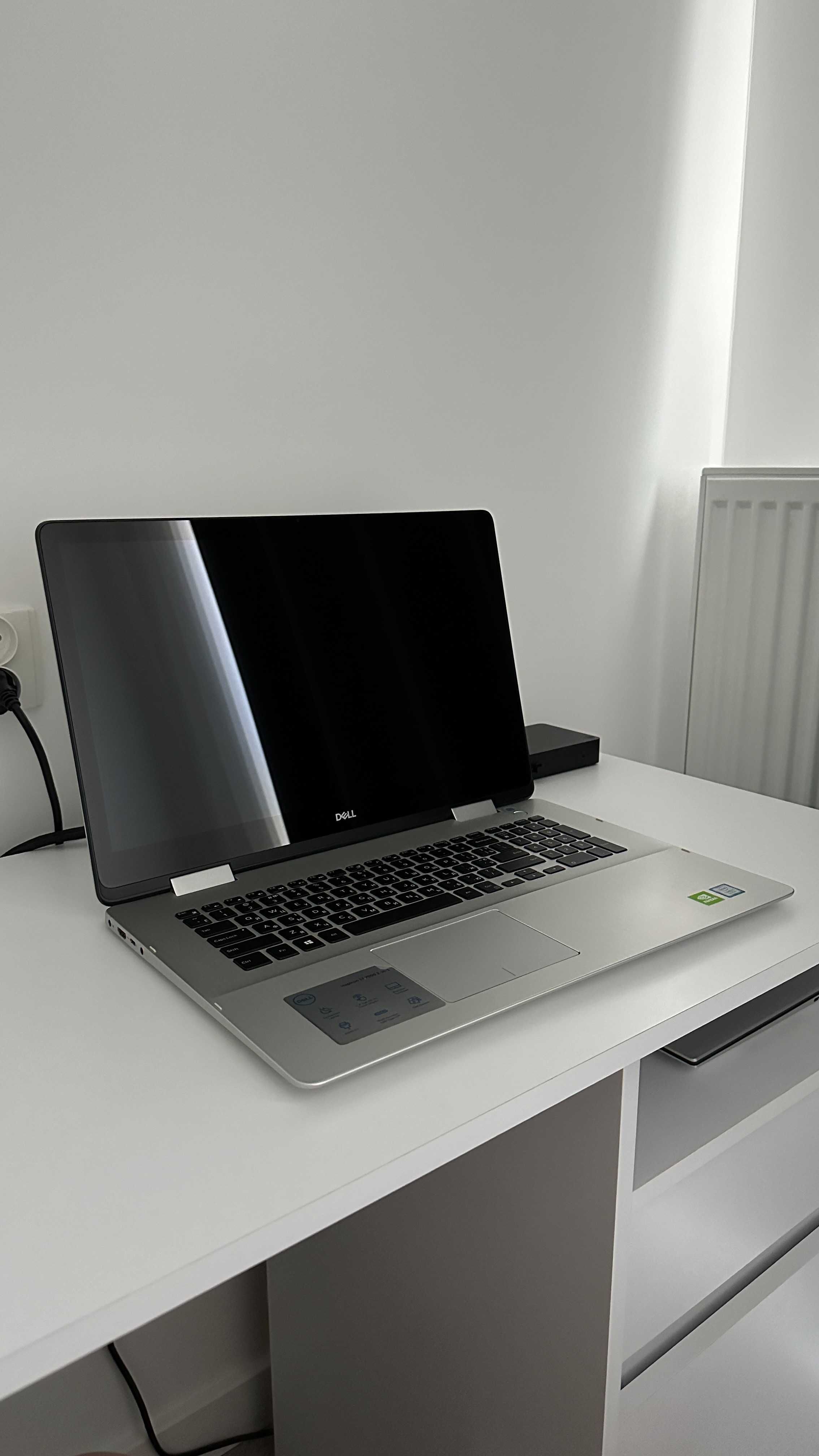 Laptop DELL Inspiron 7786 2w1 i7/16GB/SSD+HDD/FHD Touch/Win10 Pro