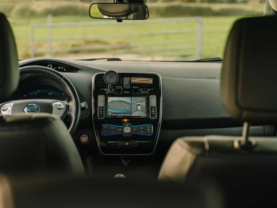 Nissan Leaf      2013