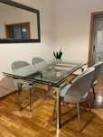 Mesa em vidro extensível