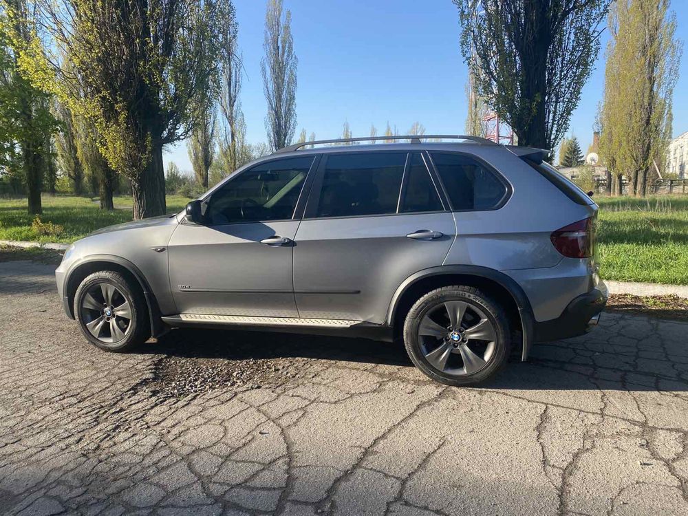 Продам BMW X5 E70