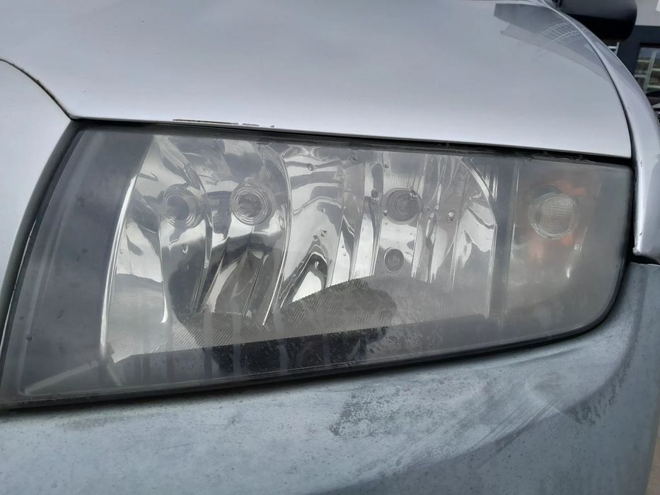 SKODA FABIA LAMPA REFLEKTOR LEWA PRZEDNIA LEWY PRZÓD CZARNA