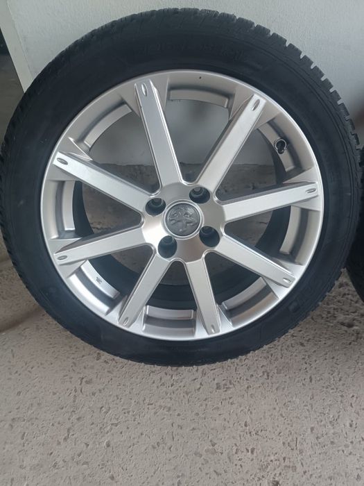 Продам диски з резиной R17