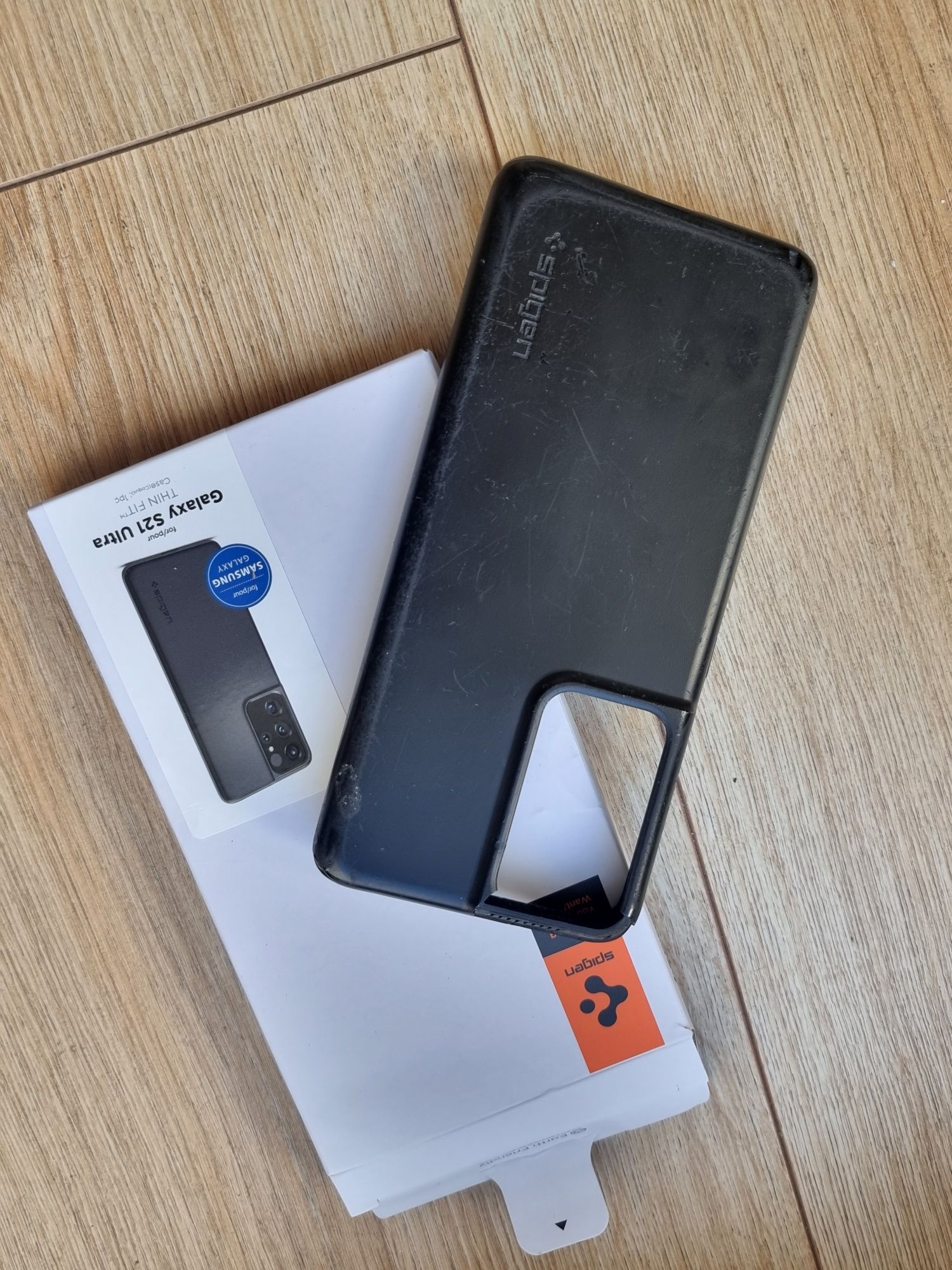 Etui futerał obudowa Galaxy s21 ultra Spigen made in Korea