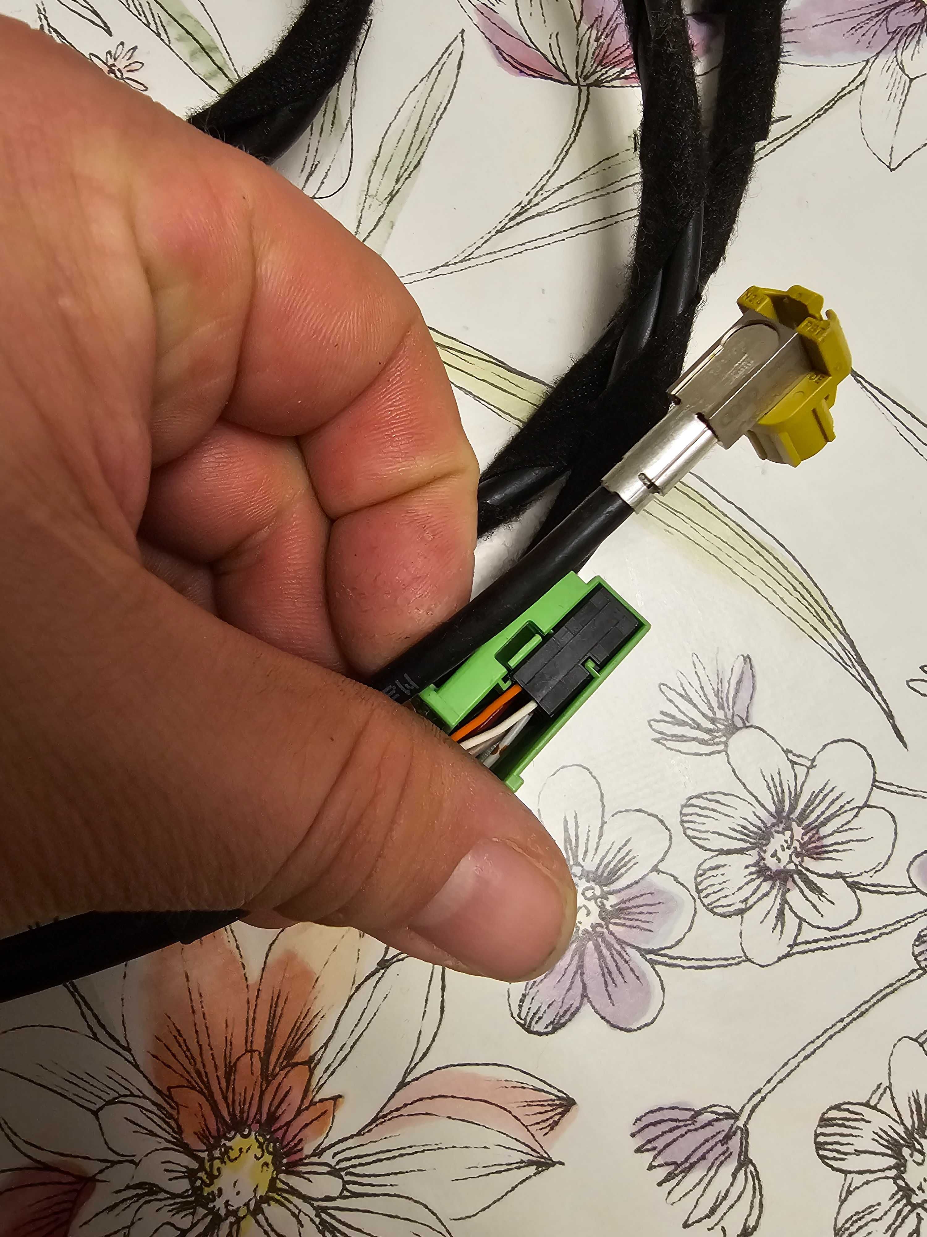 Kabel AMI AUX 3G Interfejs Audi A6 A8 A4 MMI 3G + 3G FAJNA RZECZ MUZYK
