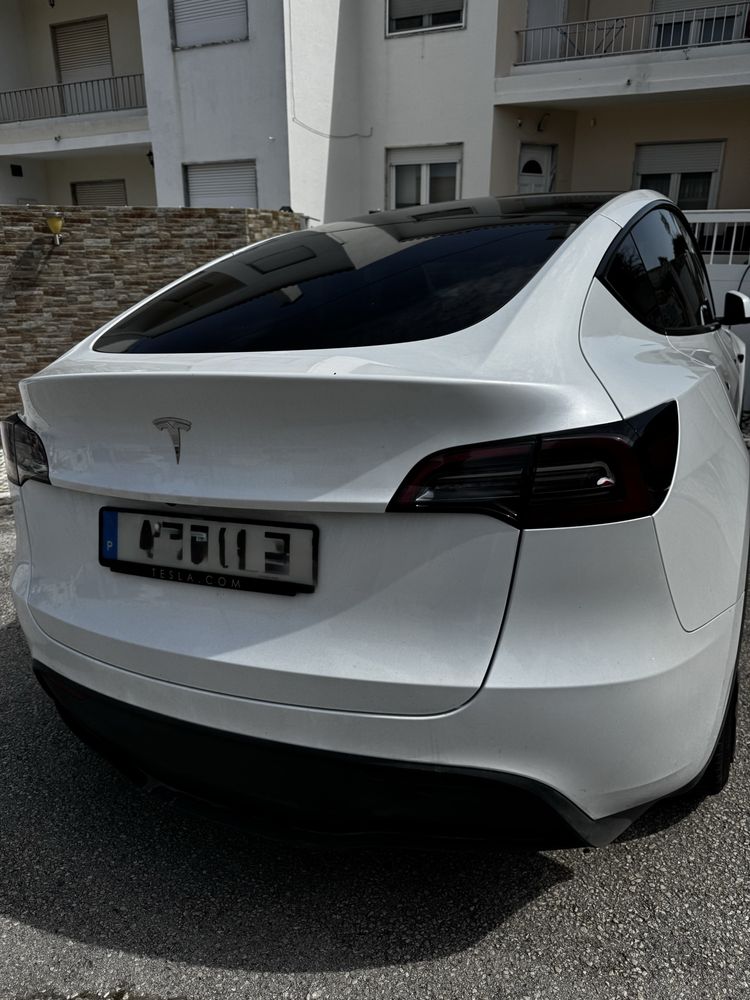 Tesla Model Y RWD