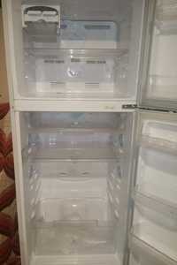 Холодильник Samsung широкий