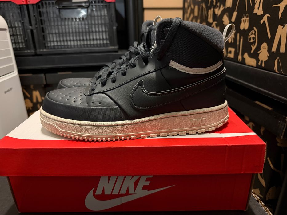 Nike sneakersy Court Vision Mid Wntr  kolor Szary rozmiar 43