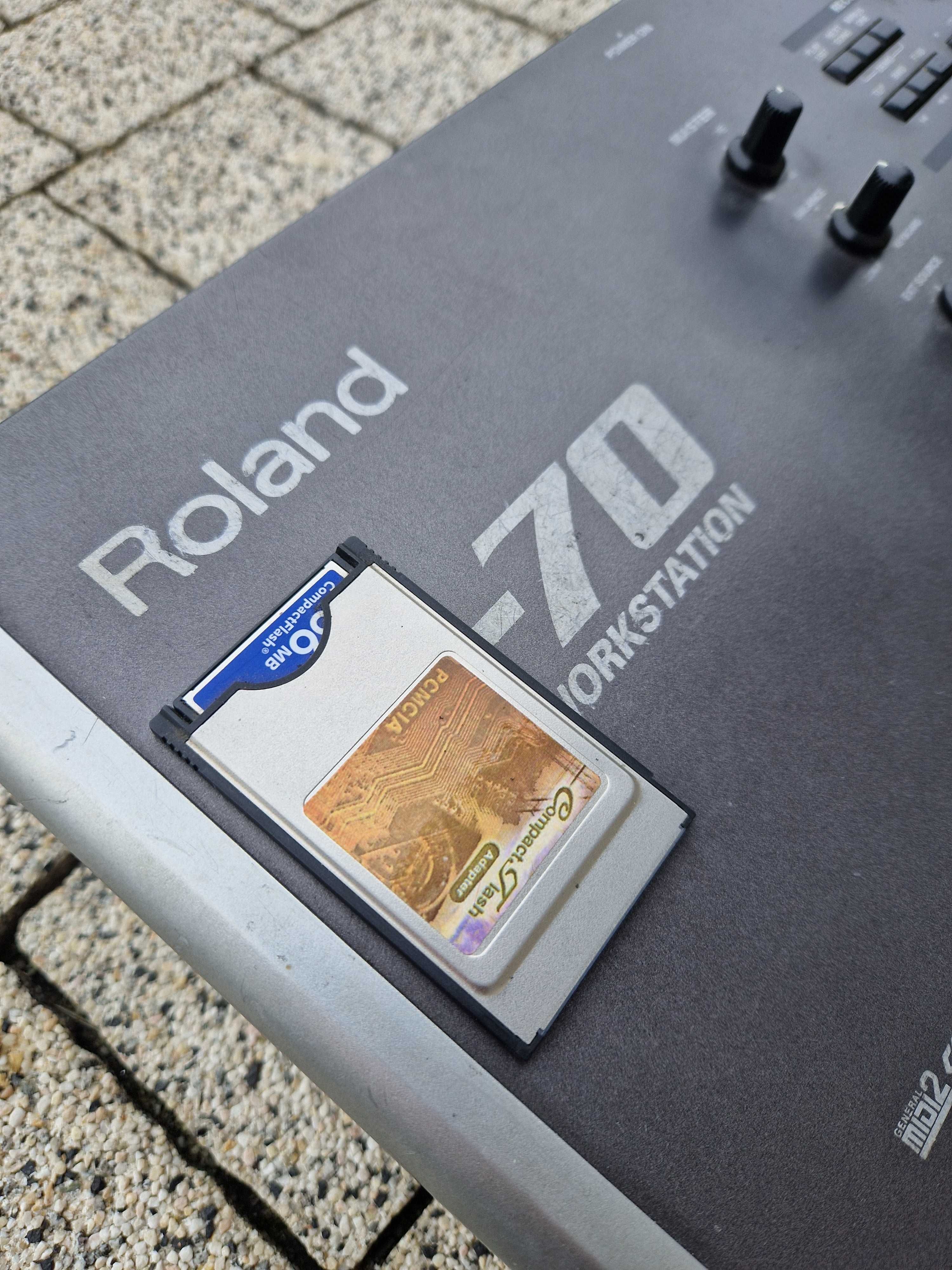 Roland G70 Case Gratis Keyboard Aranżer