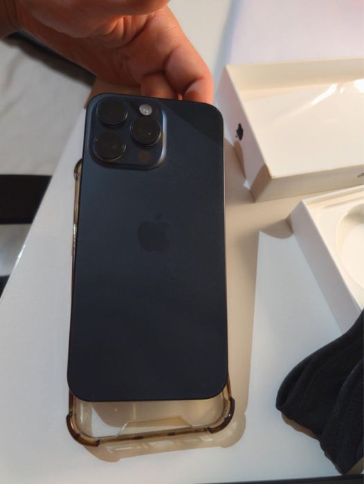 iPhone 15 Pro Max 256GB - Titânio Azul - Desbloqueado