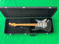 Fender Japan Stratocaster MIJ 92 Fujigen z kufrem