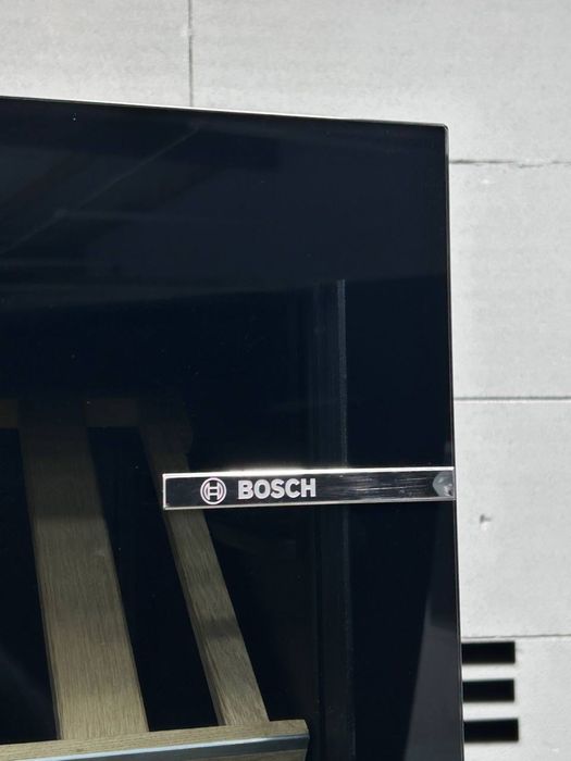 Винна шафа Bosch KWK36ABGA, винний холодильник 370л