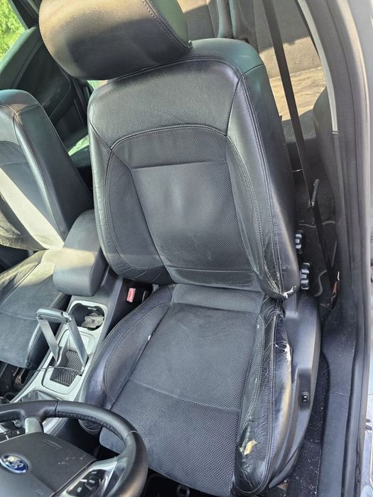 Fotel przedni lewy kierowcy półskóra Ford S-Max
