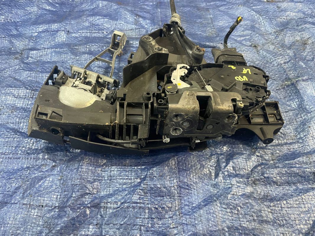 Volvo V50 I Zamek Drzwi Przód Lewy 6 Pin